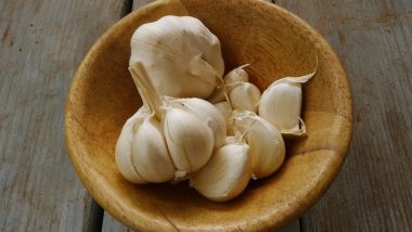 Health Benefits of Garlic: कच्च्या लसूण सेवनाने होतात 'हे' चमत्कारीक फायदे; ऐकून तुम्हाला ही बसणार नाही विश्वास