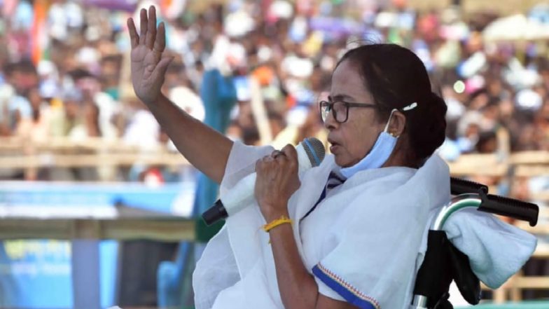 West Bengal Assembly Election 2021:  ममता बॅनर्जी यांचा नंदीग्राम येथे व्हीलचेअरवरुन रोड शो