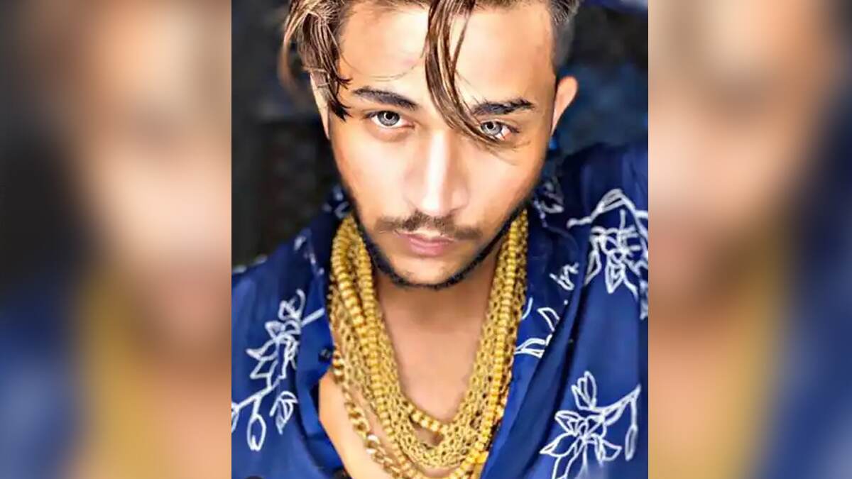मुंबईतील सर्वात मोठा ड्रग्ज सप्लायर फारूक बटाटाचा मुलगा शादाबला अटक, NCB ची कारवाई
