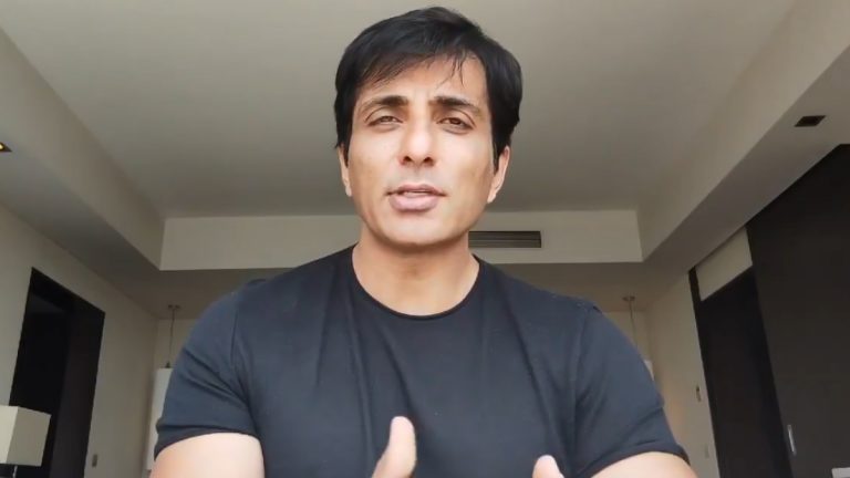 Sonu Sood Tests Positive for COVID19: बॉलिवूड अभिनेता सोनू सूद ची कोरोना चाचणी पॉझिटिव्ह