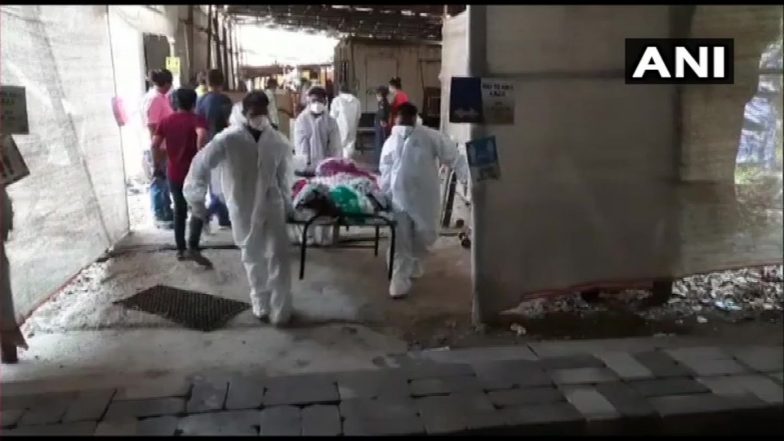 Dahisar Jumbo Covid Centre: दहिसर जंबो कोविड सेंटरमध्ये लागलेली आग नियंत्रणात; कोणतीही जीवितहानी न झाल्याची मुंबई महानगरपालिकेची माहिती