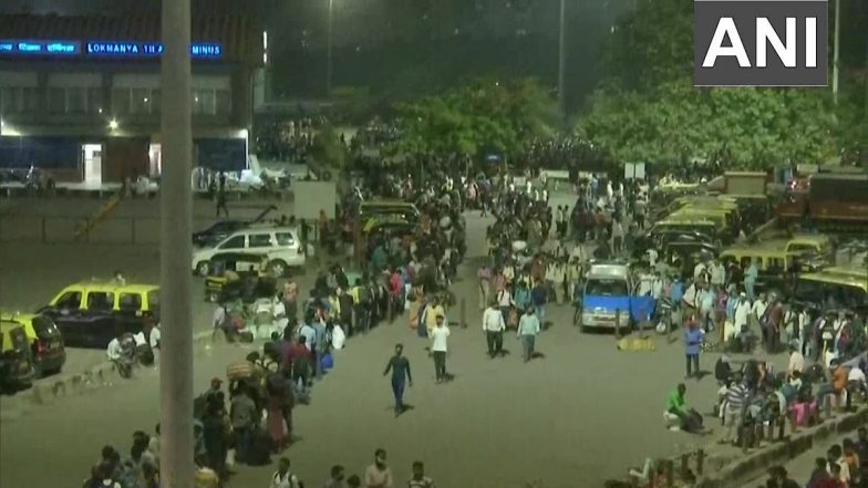 Lockdown in Maharashtra: महाराष्ट्रात संचारबंदी जाहीर होताच स्थलांतरीत कामगार पुन्हा गावी परतण्याच्या मार्गावर