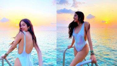 Janhvi Kapoor चे मालदिव्स मधील Hot Swimsuit मधील फोटोज सोशल मिडियावर व्हायरल, See Pics