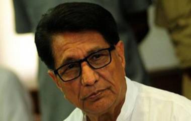 Chaudhary Ajit Singh Political Career:  लोक दल पार्टीचे नेतृत्व मग Rashtriya Lok Dal पक्षाची स्थापना; IIT खडगपूर येथून इंजीनियरिंग केलेल्या अजित सिंह यांचा हा राजकीय प्रवास