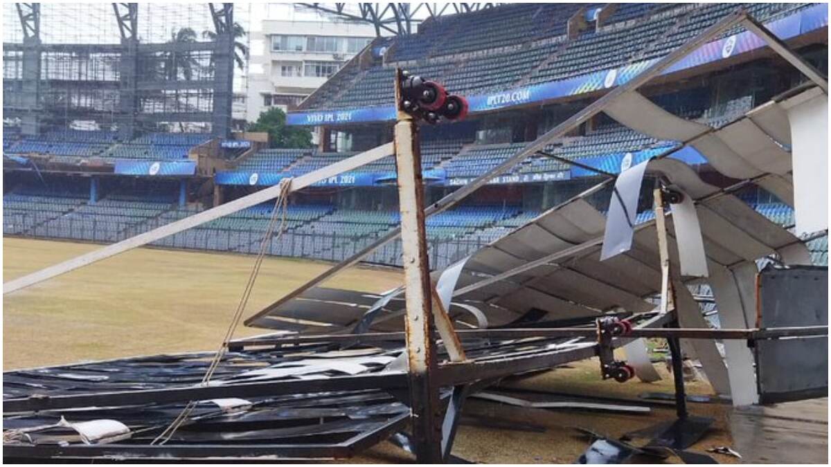Cyclone Tauktae Wreaks Havoc: मुंबईच्या वानखेडे स्टेडियमला तौक्ते चक्रीवादळाचा बसला फटका, स्टेडियमची अशी झाली अवस्था, पहा व्हायरल Photo