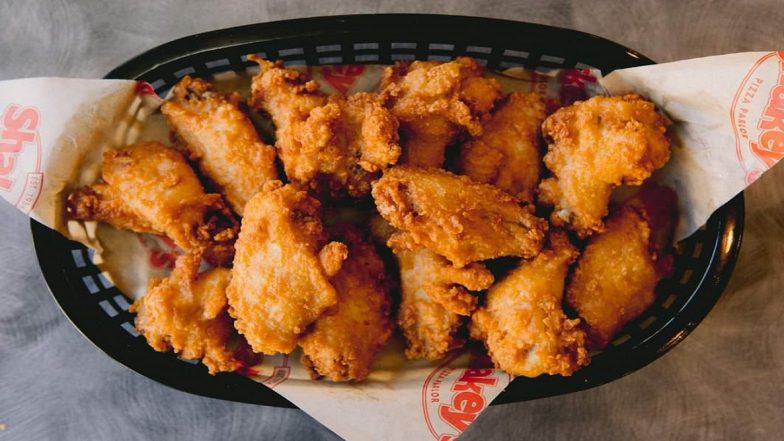 अमेरिकेत Chicken Wings चा तुडवटा
