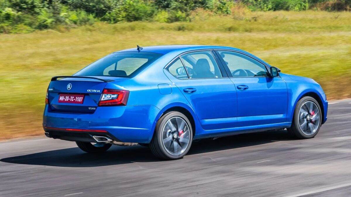 Skoda Octavia RS245 ला पुढील वर्षात मिळणार जनरेशन अपडेट, जाणून घ्या अधिक