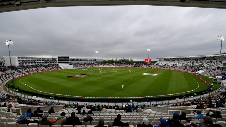 Southampton Weather Update: चौथ्या दिवसाच्या खेळापूर्वी 'वेदर मॅन' Dinesh Karthik ने दिली हवामानाच्या स्थितीची माहिती, पावसामूळे बिघडू शकतो दिवसाचा खेळ