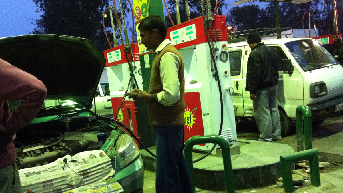 CNG Rates: पुण्यात सीएनजीच्या दरात 5 रुपयांनी वाढ, जाणून घ्या तुमच्या शहरातील दर