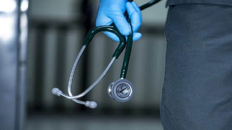 Hepatitis: हिपॅटायटिस आजाराला आळा घालण्यासाठी करा 'या' गोष्टींचे पालन
