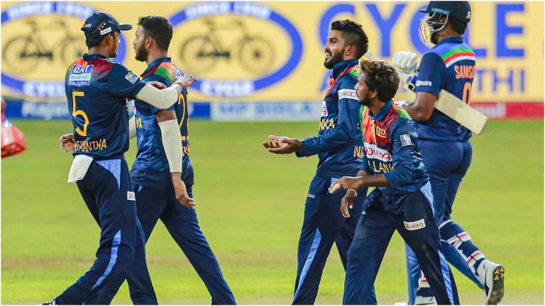 IND vs SL 1st T20I: श्रीलंकेचा टॉस जिंकून भारताला पहिले फलंदाजीचे आमंत्रण; ‘रोहितसेने’त तीन अष्टपैलू खेळाडू, असा आहे टीम इंडिया प्लेइंग XI