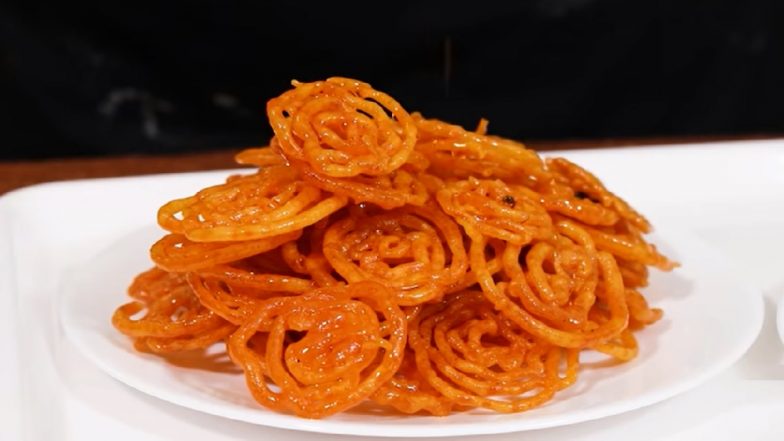 Jalebi: जिलेबी खाण्यास मनाई, पोलीस अधिकारी नवरा बायकोविरोधात सोशल मीडियावर करतोय लाडीक तक्रार