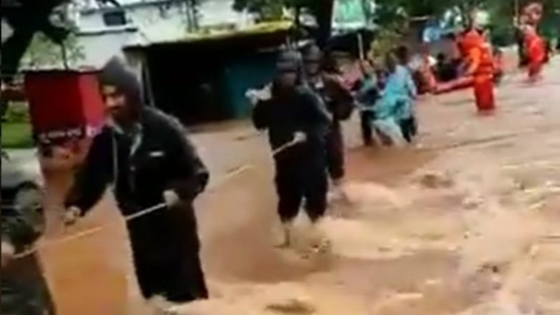 Konkan Flood Updates: प्रविण दरेकर, गिरीश महाजन माणगाव येथे अडकले; जीव मुठीत घेऊन नागरिक बसच्या टपावर