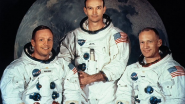 आजच्या दिवशी 1969 साली नील आर्मस्ट्राँग, एडवीन ऑल्ड्रिन आणि मायकेल कॉलिन्स या अंतराळवीरांसह Apollo11  हे अंतराळयान चंद्राच्या कक्षेत पोहोचले होते