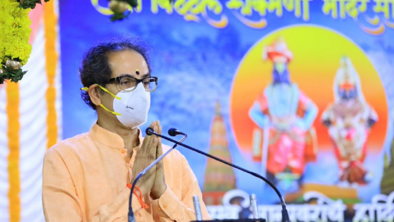 Aashadhi Ekadashi 2021 : माझ्या महाराष्ट्राला आरोग्य संपन्नता लाभू दे, मुख्यमंत्र्यांचे विठूराया चरणी साकडे