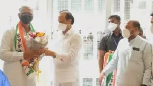 NCP: श्रीकांत शिरोळे, सदानंद शेट्टी, प्रफुल्ल जांभूळकर आणि केव्हिन मॅन्युअल यांचा राष्ट्रवादी पक्षात प्रवेश