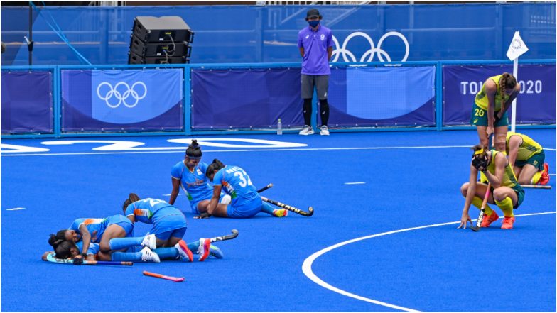 Tokyo Olympics IND vs AUS Women's Hockey: पराभवानंतर ऑस्ट्रेलियन खेळाडूंचे डोळे पाणावले, पाहा भारताच्या ऐतिहासिक विजयाचा ‘तो’ क्षण (Watch Video)