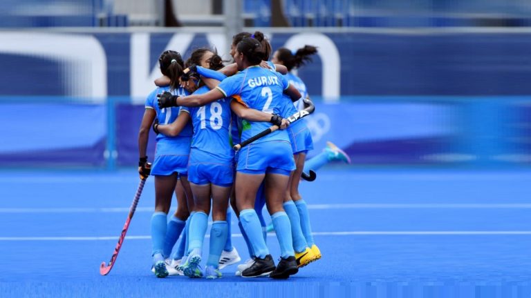 India Women's Hockey Team Dance: कास्यंपदक विजेत्या महिला हॉकी संघाचा सलमान खानच्या गाण्यावर डान्स करत आनंद व्यक्त, सोशल मिडीयावर व्हिडीओ व्हायरल