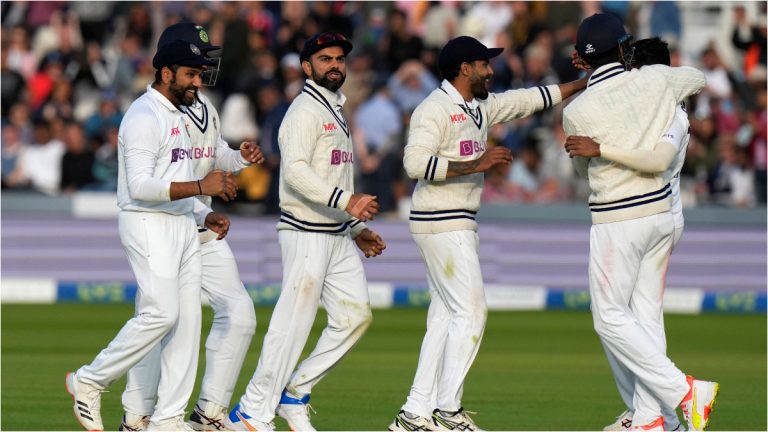 IND vs SA 1st Test Day 2: सेंच्युरियन कसोटीत पावसाचा खेळ सुरु असताना टीम इंडियाने Lunch मध्ये लुटला तोंडाला पाणी सुटेल अशा पदार्थांचा आस्वाद; पाहा Photo