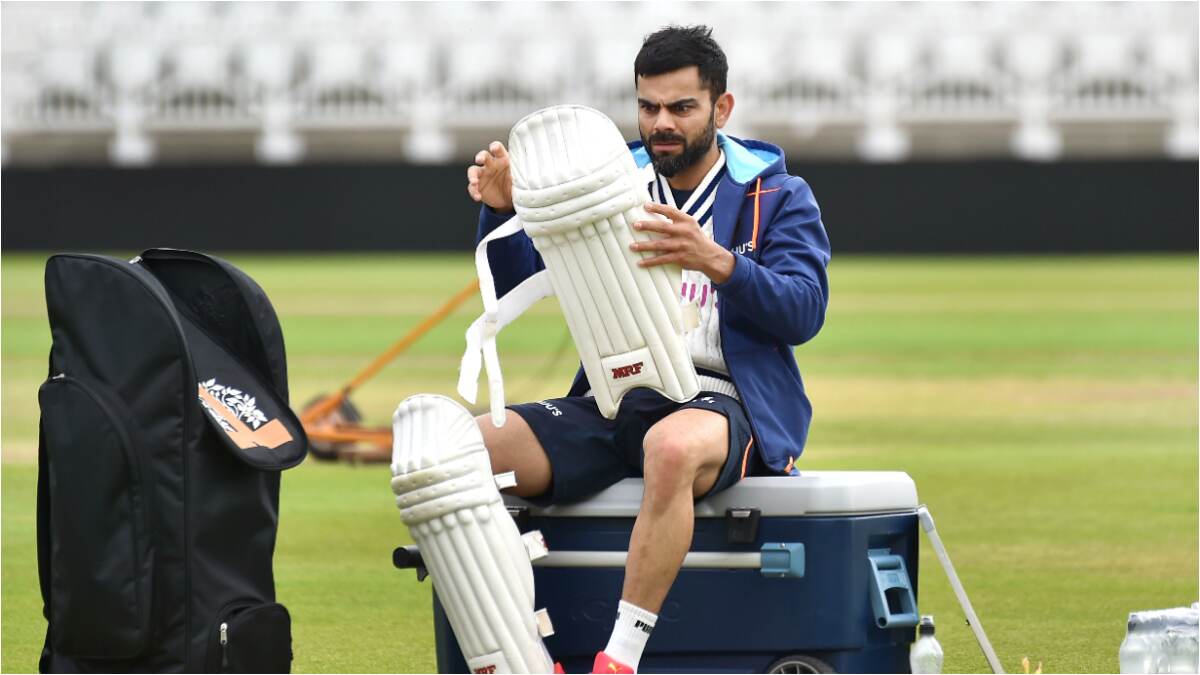 IND vs ENG 2021: विराट कोहलीने इंग्लंडविरुद्ध कसोटी मालिका जिंकण्यासाठी दिला कानमंत्र, टीम इंडिया खेळाडूंना दिला ‘हा’ संदेश