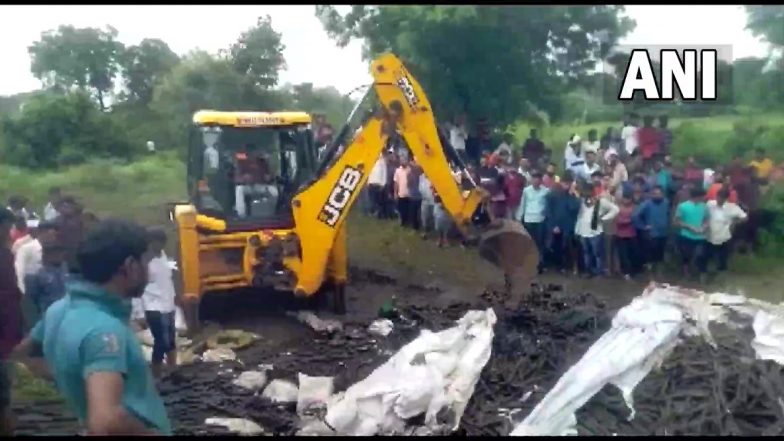 Buldhana Road Accident: ट्रक उलटून भीषण अपघात; 12 मजूरांचा मृत्यू