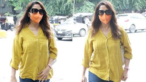 बॉलीवुड अभिनेत्री Madhuri Dixit मुंबईतमध्ये स्पॉट