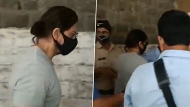 Drugs on Cruise Ship Case: Shah Rukh Khan आर्थर रोड जेल मध्ये मुलगा Aryan Khan च्या भेटीला (Watch Video)