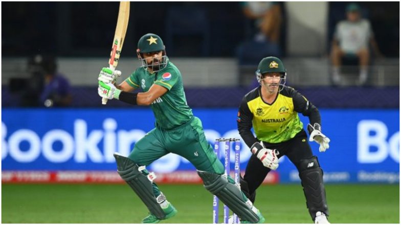 PAK vs AUS, ICC T20 World Cup 2021: Adam Zampa चा पाकिस्तानला पहिला झटका, बाबर आजम 39 धावा करून पॅव्हिलियनमध्ये, पहा स्कोर