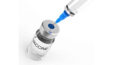 COVID 19 Vaccination In India: भारतामध्ये 50% लाभार्थ्यांचं लसीकरण पूर्ण; 'गर्वाचा क्षण' असल्याचं केंद्रीय आरोग्यमंत्री Dr Mansukh Mandaviya  यांचं ट्वीट