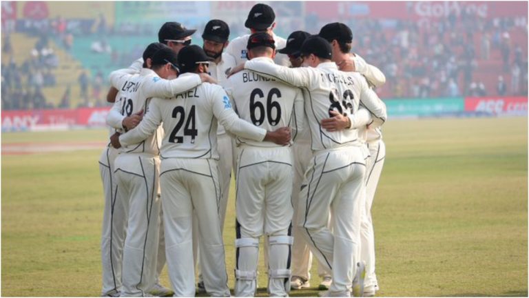 IND vs NZ 2nd Test Day 1: एजाज पटेलचा भारताला तिसरा झटका, Cheteshar Pujara पाठोपाठ विराट कोहली शून्यावर तंबूत परत