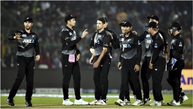 IND vs NZ 3rd T20I: किवी कर्णधार मिचेल सँटनरला एकाच षटकात दोन विकेट, ईशान किशन पाठोपाठ Suryakumar Yadav तंबूत