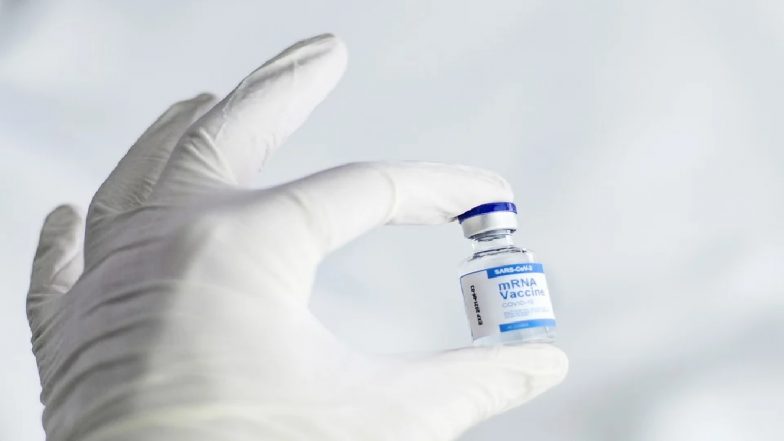 Corona Vaccination: कोरोना लसीचे दोन्ही डोस न घेतल्यामुळे 'या' राज्याने दोन औद्योगिक युनिट्स केले बंद