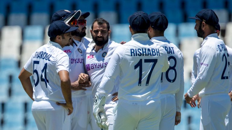 IND vs SA 1st Test Day 4: भारताची जबरदस्त सुरुवात, Aiden Markram याचा अवघ्या एका धावेवर शमीने उडवला त्रिफळा