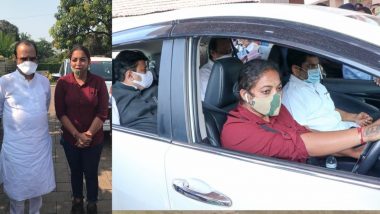 सिंधुदुर्ग दौर्‍यावर उपमुख्यमंत्री Ajit Pawar यांच्या गाडीचं सारथ्य तृप्ती  मुळीक या महिला चालकाकडे; राज्यात मंत्र्यांच्या गाडीचे सारथ्य एका महिलेने केल्याची पहिलीच घटना