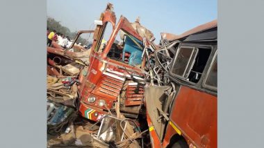 Beed Bus & Truck Accident: बीडमध्ये बस आणि ट्रकचा भीषण अपघात, 6 ठार, 10 जखमी, जखमींना रुग्णालयात दाखल
