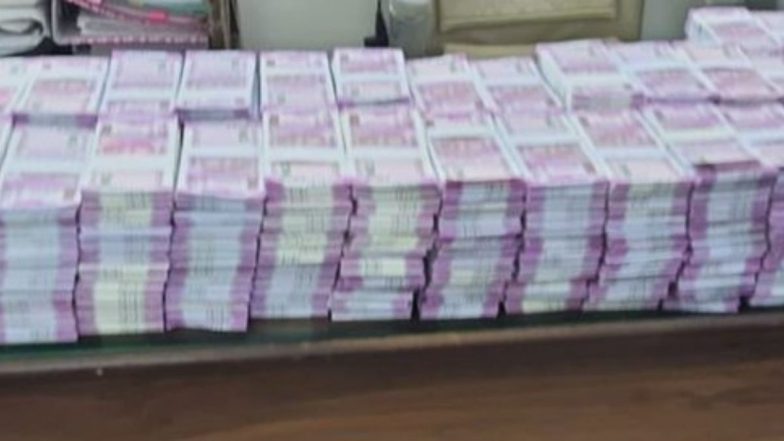 Mumbai: गुन्हे शाखेकडून 7 कोटींचे मूल्य असलेल्या 2 हजारांच्या बनावट नोटा जप्त करत सात जणांना अटक