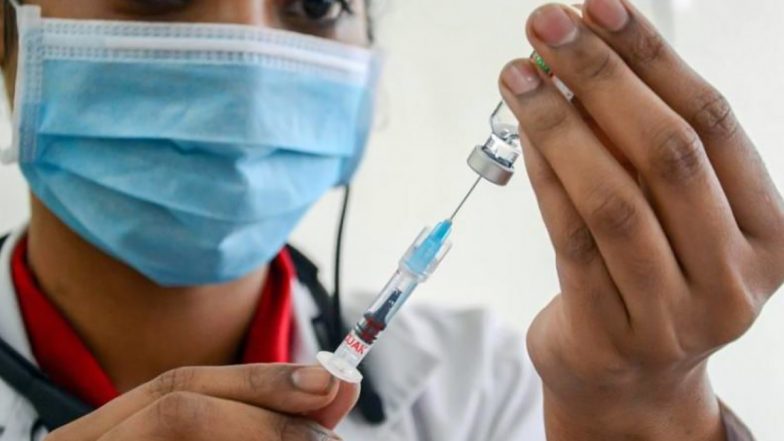 COVID-19 Booster Dose Can Do More Harm: कोविड-19 बूस्टर डोस यावेळी चांगल्यापेक्षा जास्त नुकसान करू शकतो, एम्सच्या डॉक्टराचा दावा; काही तज्ञ असहमत