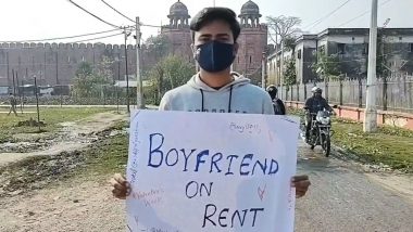 Valentine's Day: बिहारच्या दरभंगामध्ये Boyfriend On Rent चे पोस्टर हातात घेऊन रस्त्यावर उभा राहिला तरुण, सांगितले मजेशीर कारण; पाहा व्हिडिओ