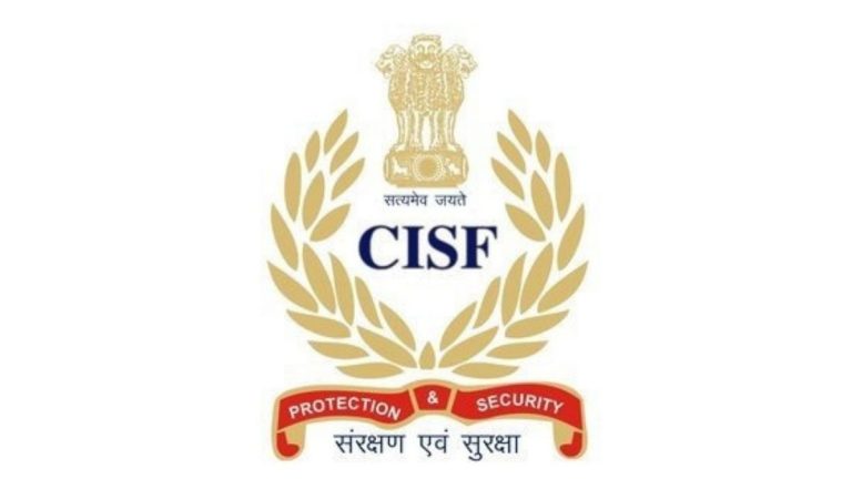 Mumbai Airport वर  क्रॅश गेटजवळ भिंत फोडून घुसखोरीचा प्रयत्न; CISF कडून व्यक्ती ताब्यात