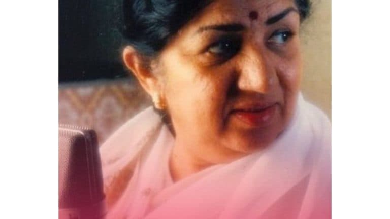 Lata Mangeshkar Passes Away: ज्येष्ठ गायिका लता मंगेशकर यांचे वयाच्या 92 व्या वर्षी निधन, 'युग संपले' म्हणत संजय राऊत यांनी वाहिली श्रद्धांजली