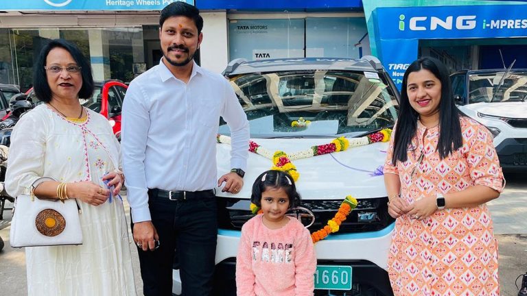 Mayra's New Car: मायराच्या घरी नव्या कोऱ्या गाडीचे आगमन, सोशल मीडियावर पोस्ट टाकत दिली माहिती