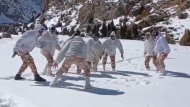 ITBP चे 'हिमवीरांचा' हिमाचल प्रदेशातील उंच हिमालयात बर्फात कबड्डी खेळतानाचा व्हिडिओ व्हायरल, Watch Video