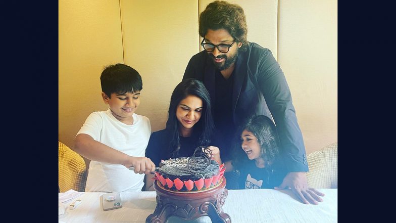 Allu Arjun Sneha Reddy Wedding Anniversary: अल्लू अर्जुनने पत्नी स्नेहा सोबत लग्णाचा वाढदिवस केला साजरा, फोटो सोशल मीडियावर केले शेअर