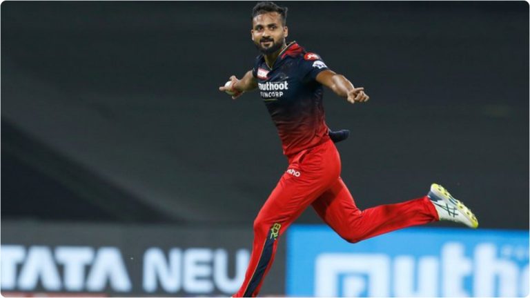 IPL 2022, MI vs RCB: मुंबईच्या फलंदाजांचा संघर्ष सुरूच, 62 धावांवर चार खेळाडू तंबूत परत; आकाश दीपच्या षटकात ईशान किशन पाठोपाठ तिलक वर्मा रनआऊट