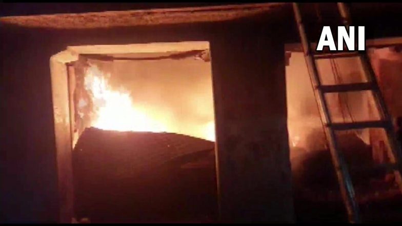 Telangana: लाकडी गोदामाला आग, 11 जणांचा होरपळून मृत्यू;  हैदराबाद येथील घटना