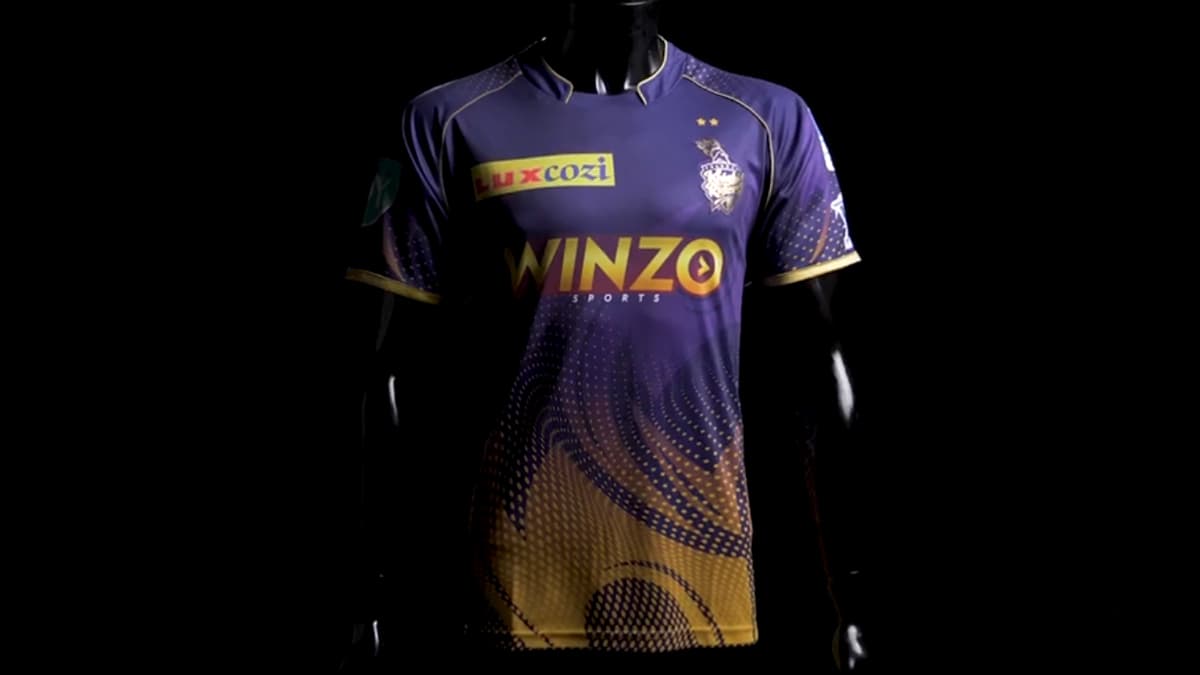 KKR IPL 2022 Jersey: नवीन हंगामात नवीन रंगात KKR, होळीच्या खास निमित्त फ्रँचायझीने नवीन जर्सी केली लाँच (Watch Video)