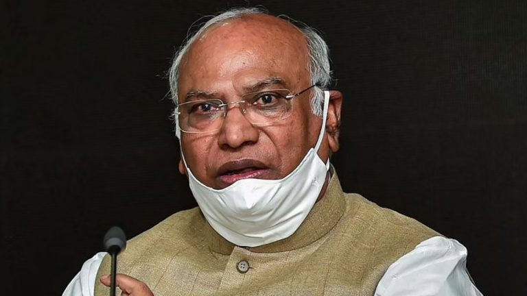 Mallikarjun Kharge On Adani Issue: अदानी प्रकरणाची संयुक्त संसदीय समिती द्वारे चौकशी करा; मल्लिकार्जून खडगे यांची मागणी