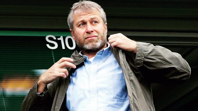 Russia-Ukraine War: ब्रिटनने Chelsea फुटबॉल क्लबचे रशियन मालक Roman Abramovich यांची मालमत्ता जप्त केली, क्लबच्या विक्री वरही लावला ब्रेक