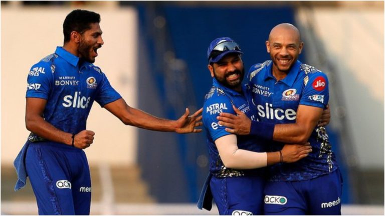 IPL 2022, MI vs DC Match 2: कर्णधार ऋषभ पंत अवघ्या एक रनवर आऊट, Tymal Mills याच्या झोळीत दिल्लीची मोठी विकेट