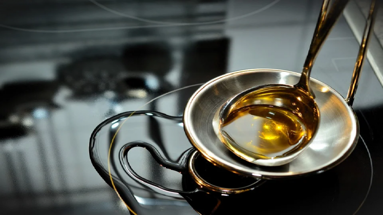 Edible Oil Price Updates: खाद्यतेल होणार स्वस्त! सरकार आयात शुल्क कमी करण्याच्या तयारीत